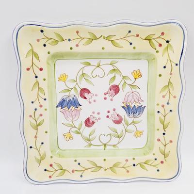 FANTASTIC DESIGNER SQUARE PLATE