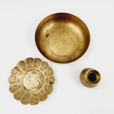 FANTASTIC BUNDLE OF VINTAGE BRASS DECOR