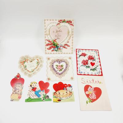 VINTAGE BUNDLE OF VALENTINES CARDS