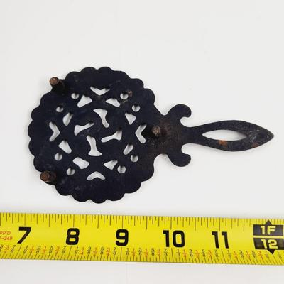 VINTAGE WROUGHT IRON TRIVET