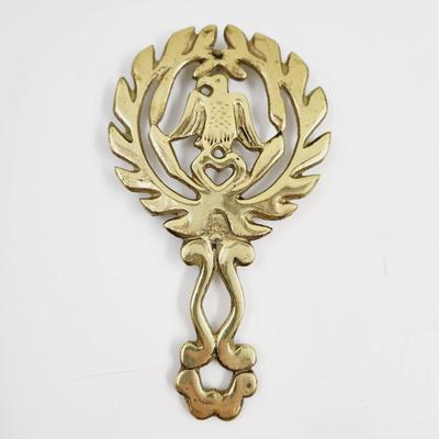 VINTAGE BRASS EAGLE COLLECTABLE TRIVET
