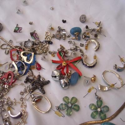 Lot of earrings