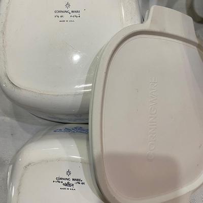 Set of 2 Corning Ware casseroles