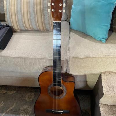 Student guitar