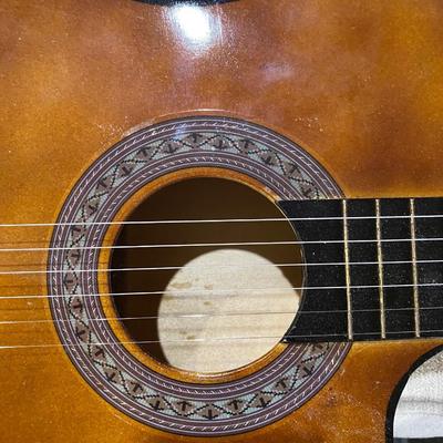 Student guitar