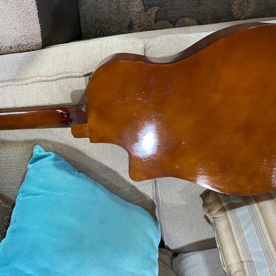 Student guitar