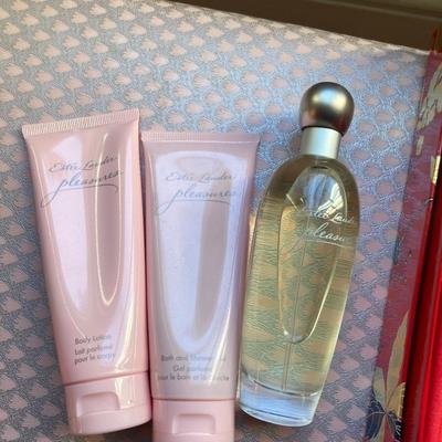 Lot of fragrances and body lotions