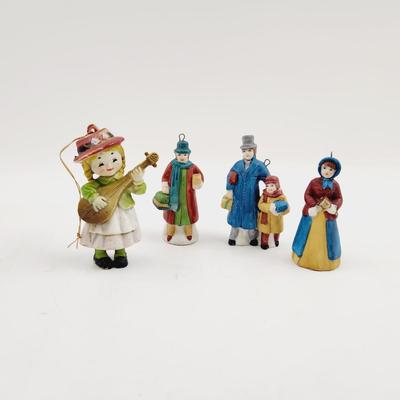 VINTAGE BUNDLE OF PORCELAIN AND RESIN CHARACTERS