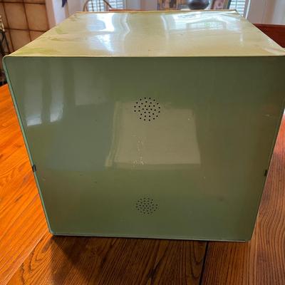 Green Bread Box