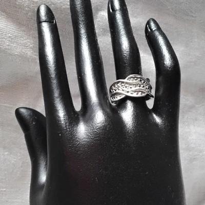 Super Sparkly Vintage Marcasite 925 Ring Size 7