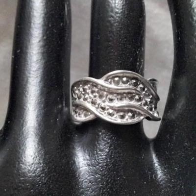 Super Sparkly Vintage Marcasite 925 Ring Size 7