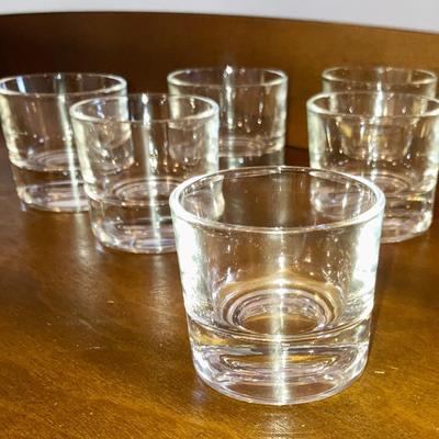 Lot of assorted glassware