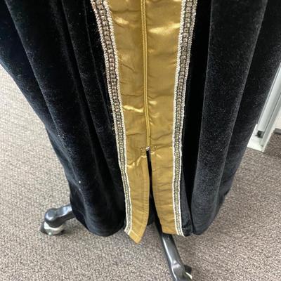 Retro Vintage Black Velvet Velour with Gold Trim Kaftan Loungewear Zip Front Robe Dressing Gown