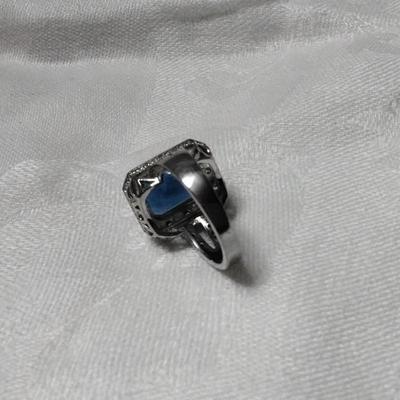 Gorgeous Sapphire Quartz With White Sapphires 925 Ring Size 8.5