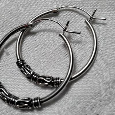 Beautiful 925 Hoop Earrings