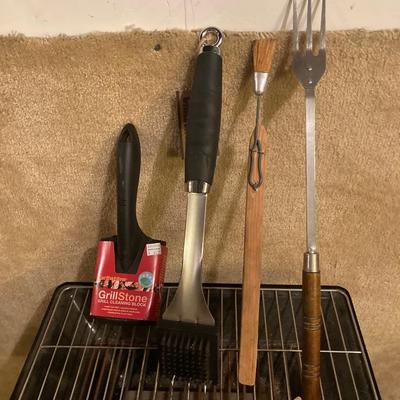 BBQ grill and accessories
