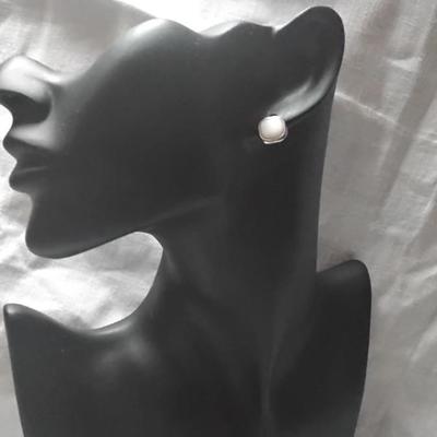Beautiful Mother of Pearl 925 Earrings