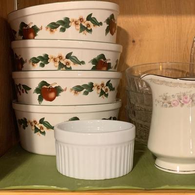 LOT 6R: Kitchen Cabinet Collection: Glass Serving Plates, Apple Dishware & More