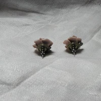 Vintage 1928 Porcelain Rose Earrings