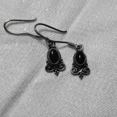 Stunning Vintage Black Onyx Earrings