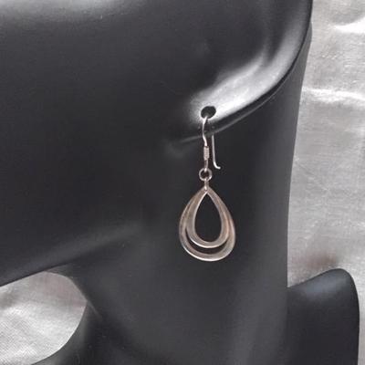 LA 925 Dangle Earrings