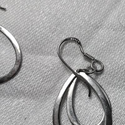 LA 925 Dangle Earrings