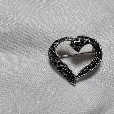 Stunning Vintage Black Onxy and Marcasite Brooch
