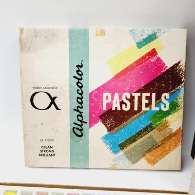 FANTASTIC BUNDLE OF ART PAINTING & DRAWING SUPPLIES