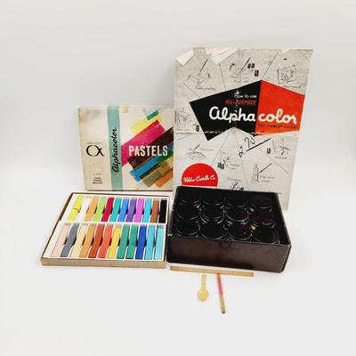 FANTASTIC BUNDLE OF ART PAINTING & DRAWING SUPPLIES