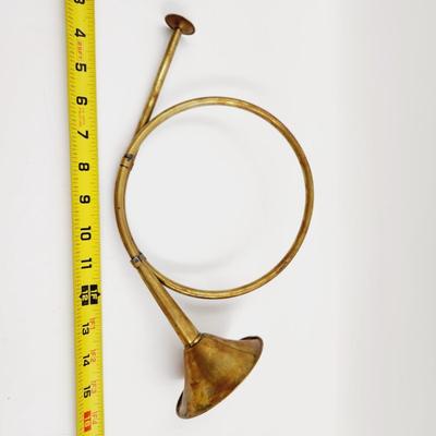 VINTAGE BRASS HUNTING HORN