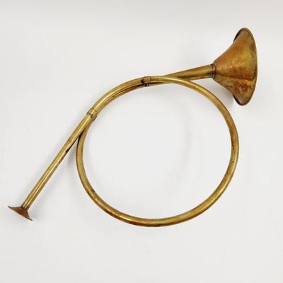 VINTAGE BRASS HUNTING HORN