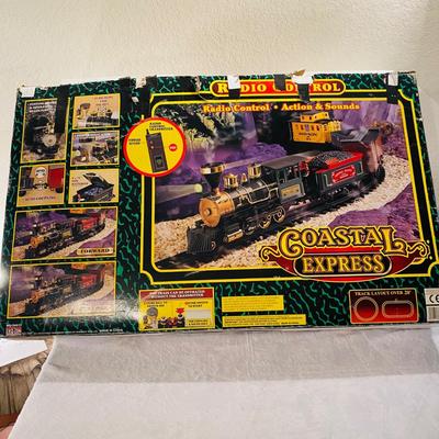 Coastal Express 33 Piece Train Set (GR-SL)