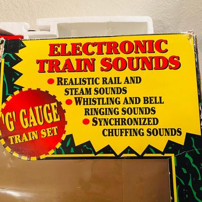 Coastal Express 33 Piece Train Set (GR-SL)