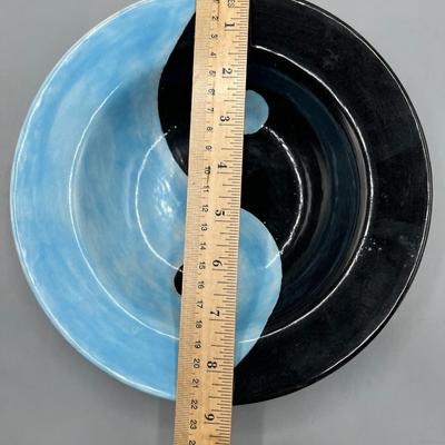 Artist Signed Yin & Yang Art Bowl Ninja '14 Blue and Black