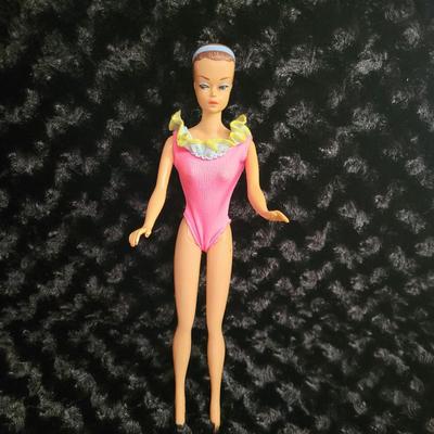 1962 Midge Fashion Queen Barbie Doll