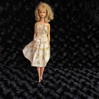 Vintage 1965 Francie Barbie