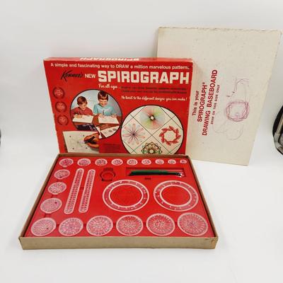 VINTAGE KENNER #401 SPIROGRAPH