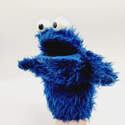 VINTAGE COOKIE MONSTER HAND PUPPET