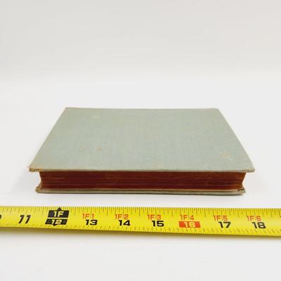 VINTAGE ROBINSON CRUSO HARDBACK BOOK