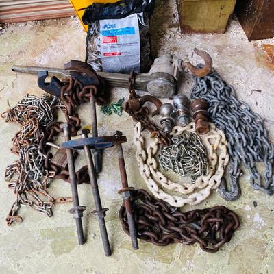 Chains and Trailer Balls and Hitches (G-SL)
