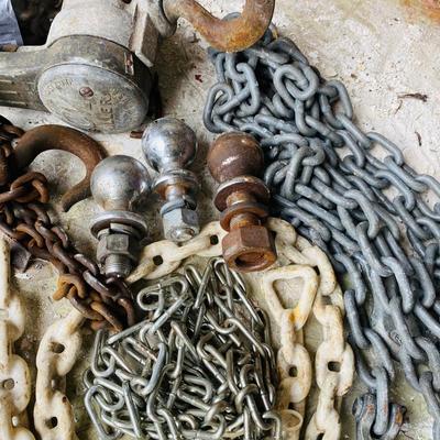 Chains and Trailer Balls and Hitches (G-SL)