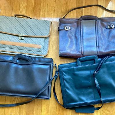 Grouping of vintage AtachÃ© /laptop bags