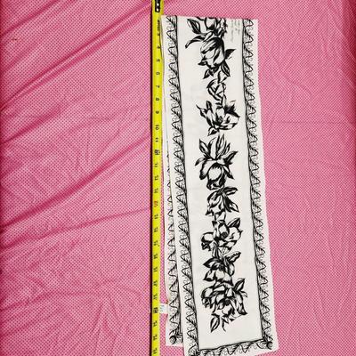 VINTAGE BLACK & WHITE FLOWERED SCARF