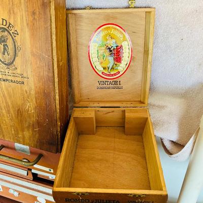 Vintage Wood Boxes  (BR1-JM)