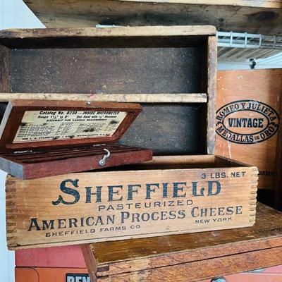 Vintage Wood Boxes  (BR1-JM)