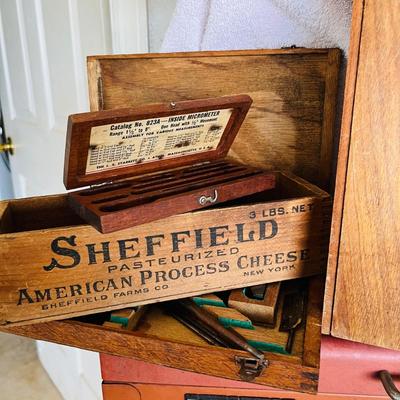 Vintage Wood Boxes  (BR1-JM)