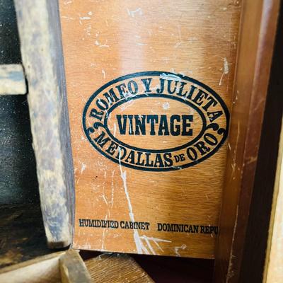 Vintage Wood Boxes  (BR1-JM)