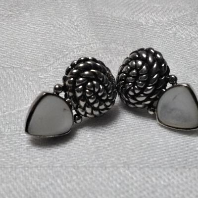 Outstanding Beaucraft Mother of Pearl 925 Post Earrings
