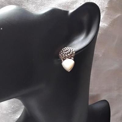Outstanding Beaucraft Mother of Pearl 925 Post Earrings