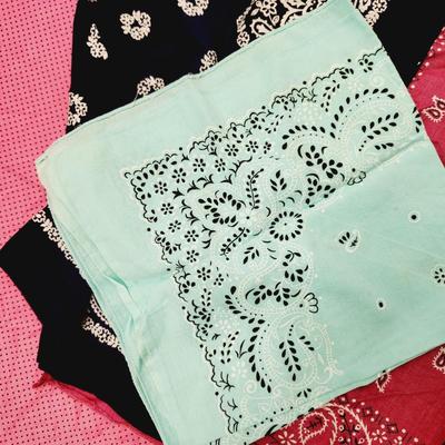 6 PC MULTI COLORED KNICKERCHIEF BUNDLE